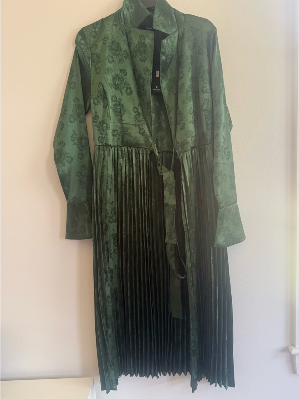 Lulu's Emerald Green Satin Floral Midi Dress